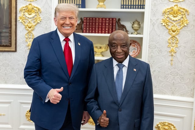 Donald Trump recibe al presidente de Liberia, Joseph Nyuma Boakai