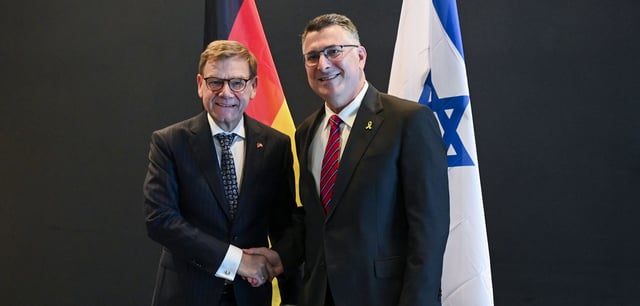 Bundesaußenminister Johann und sein israelischer Amtskollege Gideon Saar bei ihrem Treffen in Wien
