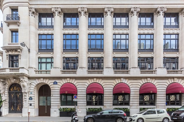 Fachada del Hotel Banke, en París.