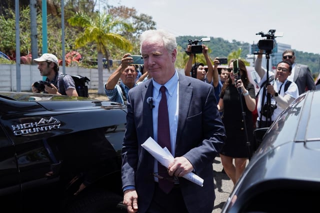 Maryland Sen. Chris Van Hollen walks away after speaking to the press in La Libertad, El Salvador, where he arrived regarding Kilmar Abrego Garcia, a Salvadoran citizen who was living in Maryland and deported to El Salvador by the Trump administration, Wednesday, April 16, 2025. (AP Photo/Salvador Melendez)