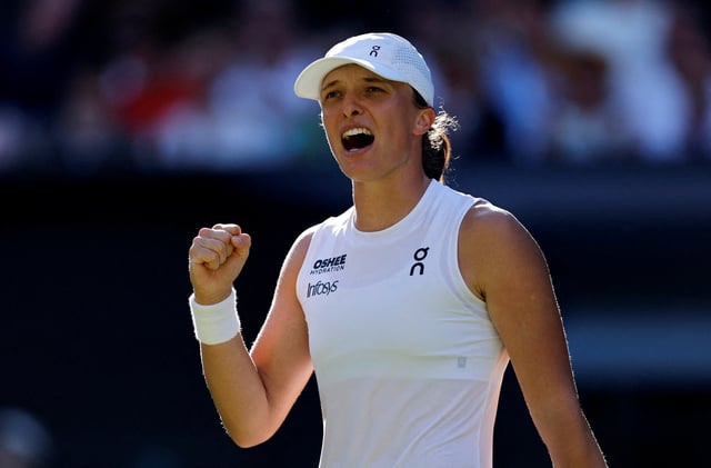 Tennis - Wimbledon - All England Lawn Tennis and Croquet Club, London, Britain - July 10, 2025 Poland's Iga Swiatek celebrates after winning her semi final match against Switzerland's Belinda Bencic REUTERS/Stephanie Lecocq     TPX IMAGES OF THE DAY