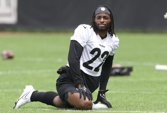 Jun 9, 2022; Pittsburgh, Pennsylvania, USA;  Pittsburgh Steelers running back Najee Harris (22) participates in minicamp at UPMC Rooney Sports Complex.. Mandatory Credit: Charles LeClaire-USA TODAY Sports/File Photo