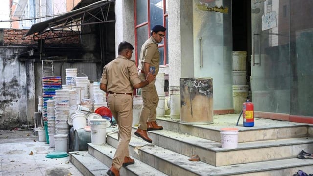 Police said all the injured, in their 30s and 40s, were rushed to a government hospital in Sector 39, from where they were referred to a hospital in Delhi for burn injury treatment. (Sunil Ghosh/HT Photo)