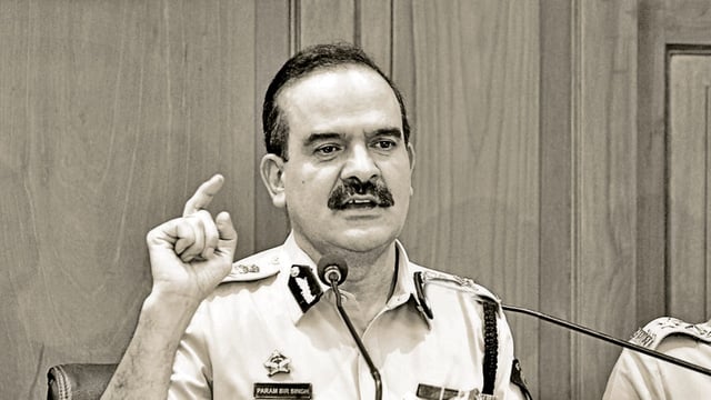 Mumbai, India – August 31, 2018: Maharashtra ADG Param Bir Singh with Pune's Additional CP Shivaji Bodke (L) Dr. Shivaji Pawar (R) at a press conference about the house arrest of rights activists in Bhima Koregaon case, at DGP office, in Mumbai, India, on Friday, Aug 31, 2018. (Photo by Bhushan Koyande/HT) (HT PHOTO)