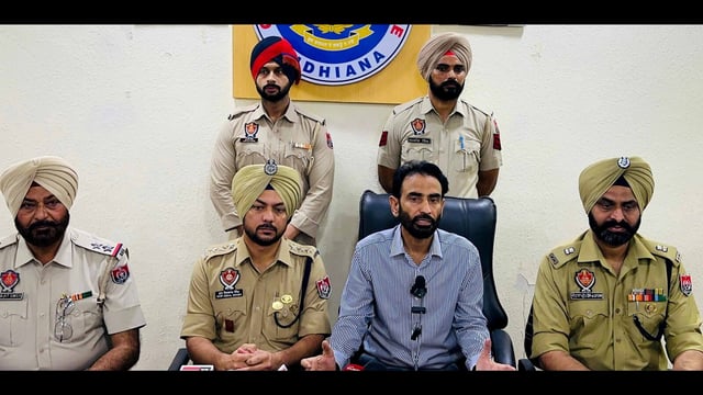 DCP (City) Rupinder Singh sharing details about the crime and the accused in Ludhiana on Thursday. (HT Photo)