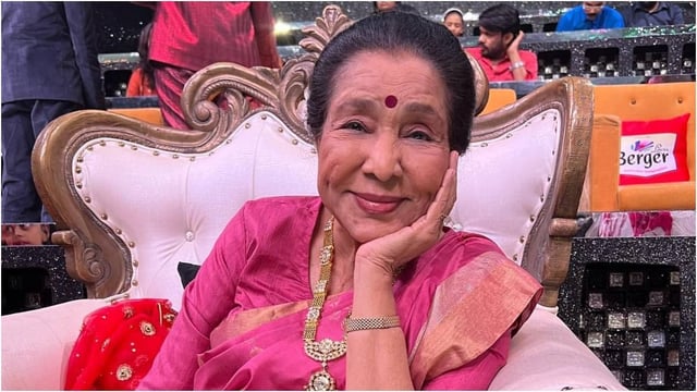 Asha Bhosle's last public appearance was on June 20 at Sitaare Zameen Par screening in Mumbai | Image: Instagram