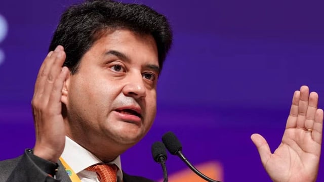 Jyotiraditya Scindia said, 'Informed investment in India at present has economically justified in every sense for an original equipment manufacturer (OEM)'. | Image: YouTube