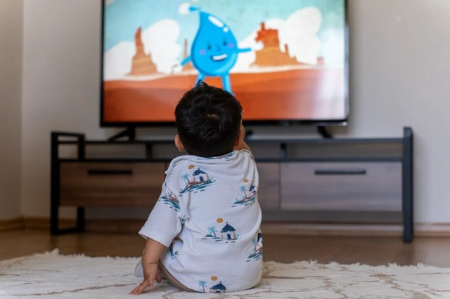 A bill by California Democratic Sen. Tom Umberg would prohibit streaming services from playing loud advertisements. Photo via iStock