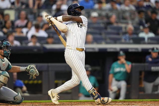 Yankees&#39; Jazz Chisholm Jr. was a late addition to the home run derby.
