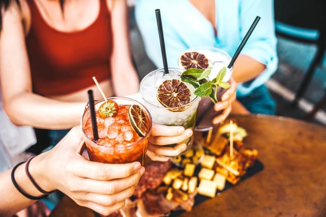 On three separate occasions, Li added the substance to Wang’s drinks while he was distracted, resulting in dizziness and vomiting for the victim. Photo: Shutterstock