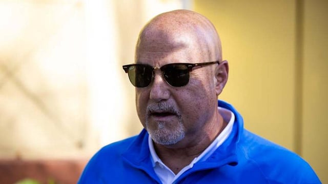 Mike Rizzo, longtime Nationals general manager, addresses reporters at the 2023 Winter Meetings.
