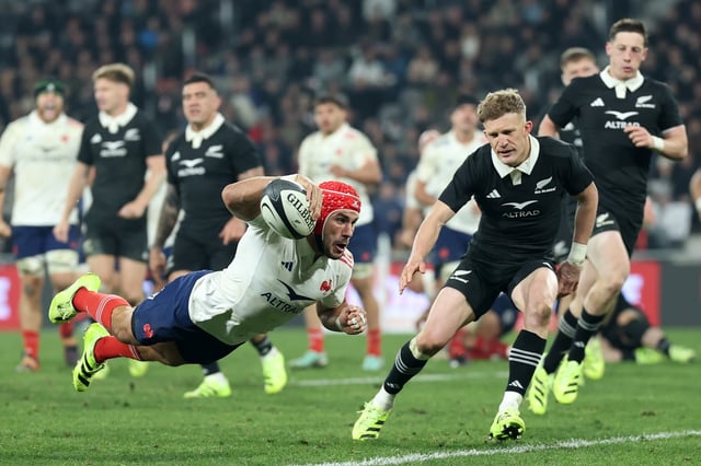 Gabin Villière of France scores a try during the International Test match between New Zealand All Blacks and France at Forsyth Barr Stadium on July 05, 2025 in Dunedin, New Zealand.