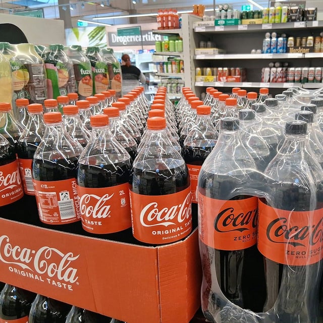 Edeka liegt im Streit mit Coca-Cola.