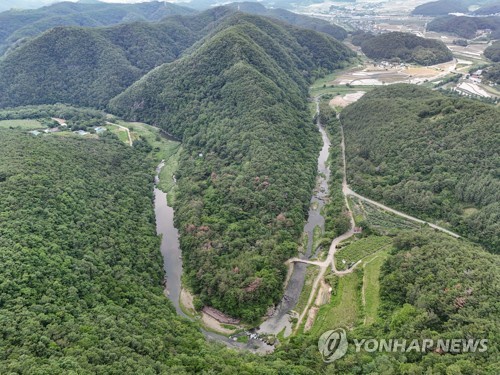 This aerial file photo taken May 27, 2025, shows petroglyphs in Cheonjeon-ri, Ulsan, some 360 kilometers southeast of Seoul. (Yonhap)