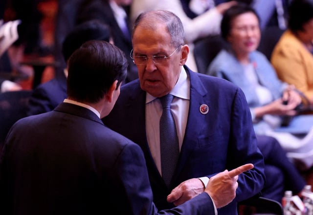 FILE PHOTO: Russia's Foreign Minister Sergei Lavrov and U.S. Secretary of State Marco Rubio speak during the 15th East Asia Summit Foreign Ministers' Meeting at the Convention Centre in Kuala Lumpur, Malaysia July 11, 2025. REUTERS/Hasnoor Hussain/File Photo/File Photo