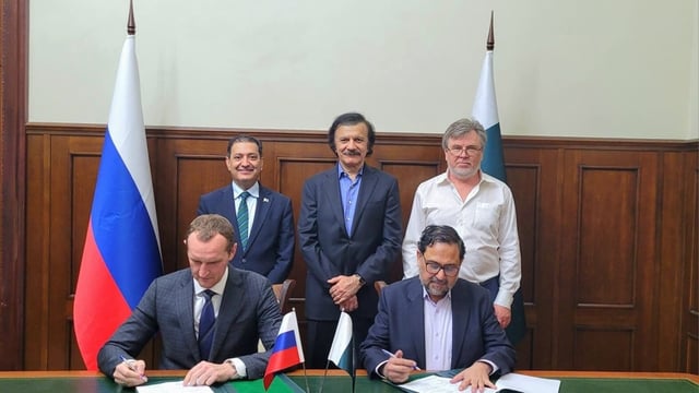 The agreement was signed at the Pakistan embassy in Moscow
