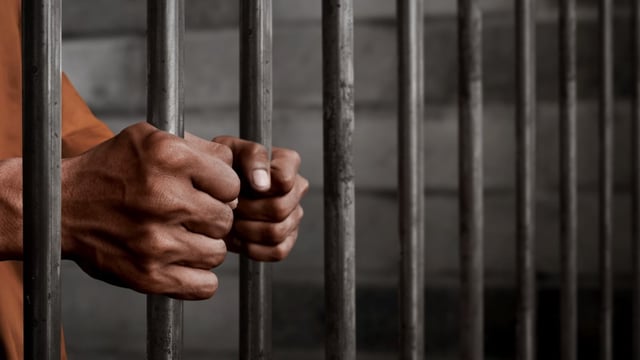 An X-ray confirmed the presence of a mobile phone inside the prisoner's stomach. (Representational Image)