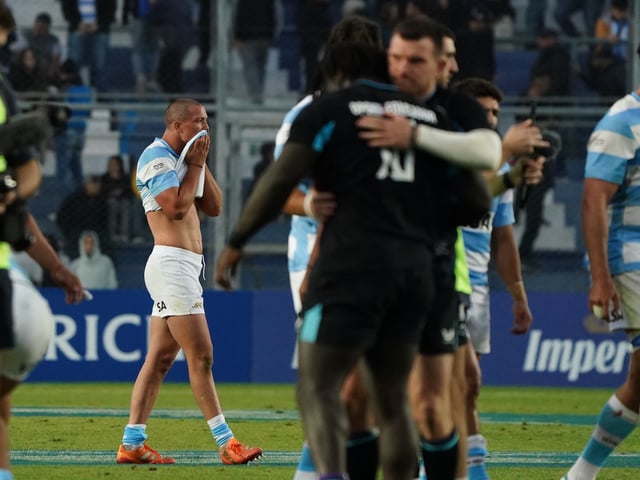 Los Pumas cayeron contra Inglaterra en el estadio Bicentenario San Juan.

Fotos Emmanuel Fernández - FTP CLARIN EMA03477.jpg Z EFernandz Efernandez