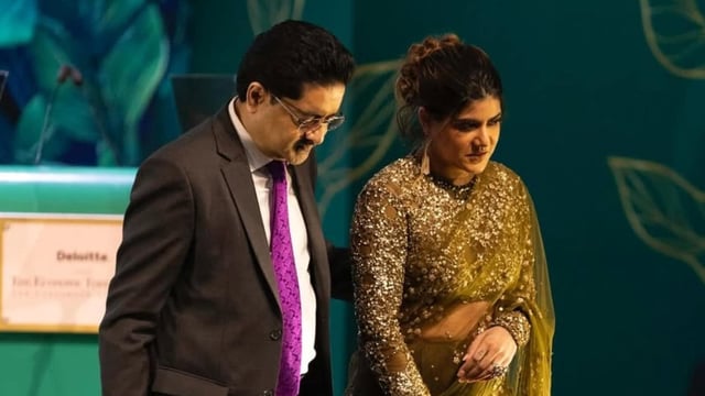 Ananya Birla with father Kumar Mangalam Birla, chairperson of Aditya Birla Group.