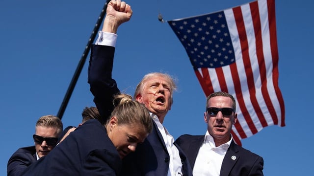 Donald Trump fue herido en una oreja en un intento de magnicidio. 