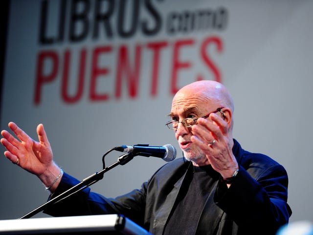 FTP CLARIN   INAUGURACION DE LA FERIA DEL LIBRO FOTO JUANO TESONE
25-04-2013 buenos aires vicente battista 37 edificio de la feria del libro 2013 discursos inauguracion feria del libro feria del libro lema: libro como puentes