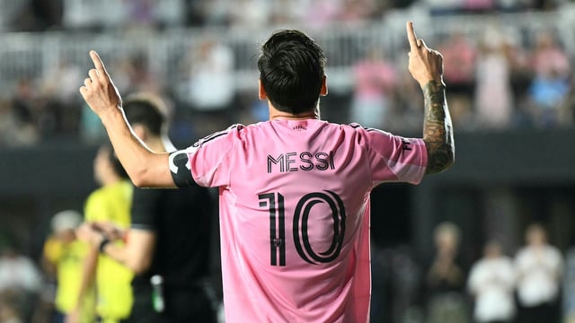 Schon wieder zweimal Messi