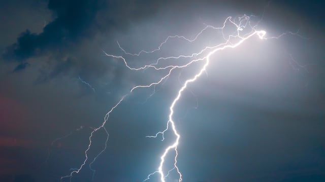 Après les orages qui ont frappé le sud de la France, la Corse s’attend au même sort ce dimanche 13 juillet.