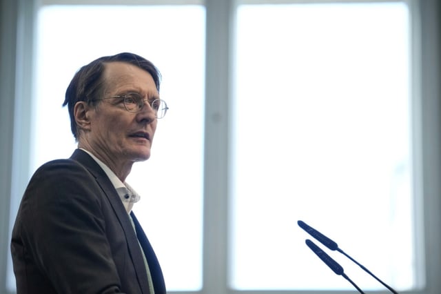 Kein anderer Politiker oder Journalist war in den vergangenen zehn Jahren häufiger zu Gast in Talkshows als der ehemalige SPD-Gesundheitsminister Karl Lauterbach.