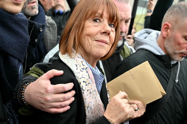 Gisèle Pelicot quittant le palais de justice d’Avignon, le 19 décembre 2024