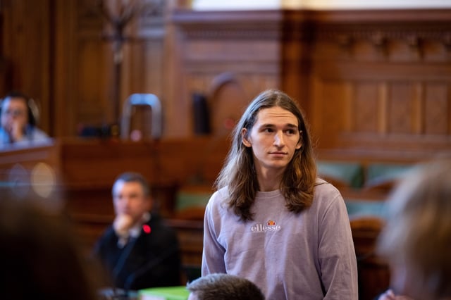 Maja T. während einer Verhandlung in Budapest.