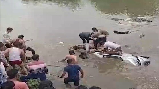 Two killed as car loses control, falls into river in Madhya Pradesh