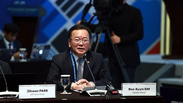 Former South Korean Prime Minister Kim Boo-kyum | Flickr