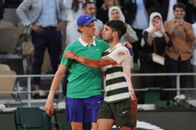 Sinner y Alcaraz: los dos mejores jugadores de tenis de la actualidad, frente a frente de nuevo con en el último Roland Garros