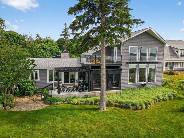This home in Shediac has three bedrooms, three bathrooms and sun room. Priced at $885,000. 