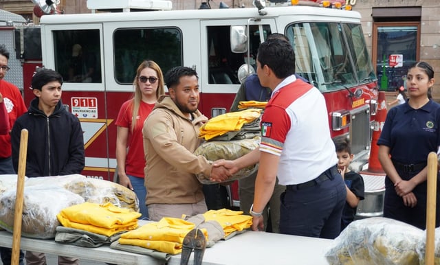Dona IAP equipo a bomberos de 4 municipios