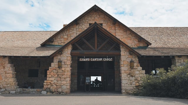 Grand Canyon lodge was burned down by fire
