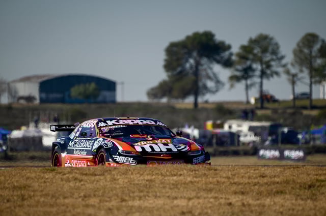 En Concepción del Uruguay, Agustín Canapino volvió a la victoria en el Turismo Carretera; decimosexto triunfo en el historial para el arrecifeño