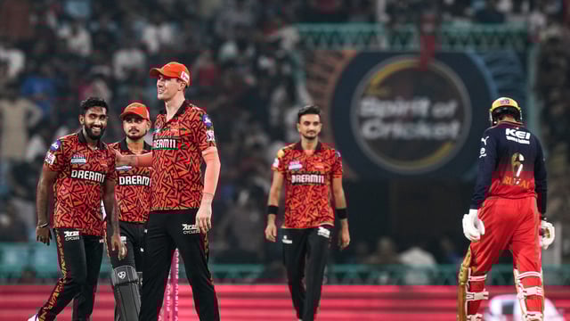 Former India pacer Varun Aaron joins SRH as bowling coach.