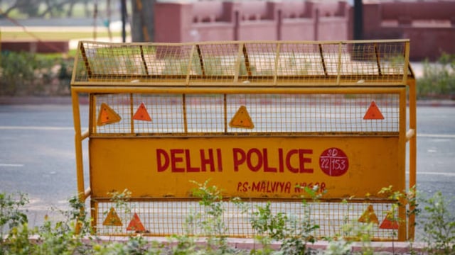 Delhi: 2 Friends Stab Each Other to Death; Eyewitnesses Say They Were Having Heated Argument, Then...