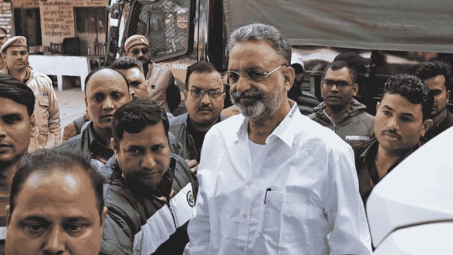 File photo of gangster-politician Mukhtar Ansari at a court in Prayagraj, Uttar Pradesh | ANI