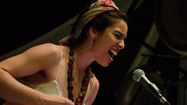 Muere Luvi Torres, la cantante argentina que rechazó tratarse contra el cáncer y apostó por métodos de autosanación