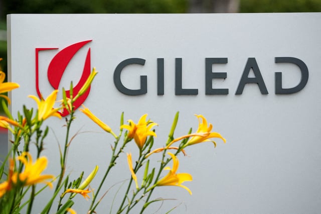 Gilead Sciences pharmaceutical company is seen in Oceanside, California, U.S., April 29, 2020. REUTERS/Mike Blake/File Photo/File Photo/File Photo