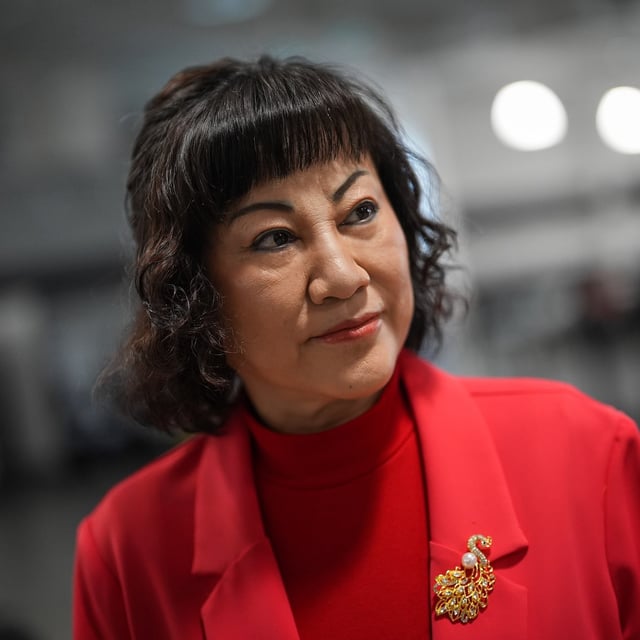 Some senior lenders to Hudson's Bay Co. are seeking to terminate a controversial deal to sell off former Bay store leases to B.C. billionaire Weihong (Ruby) Liu.