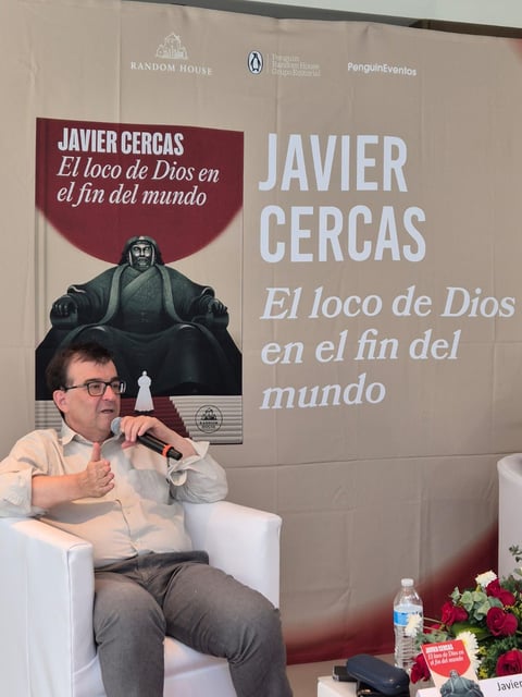 Javier Cercas en la conferencia de prensa en Penguin.