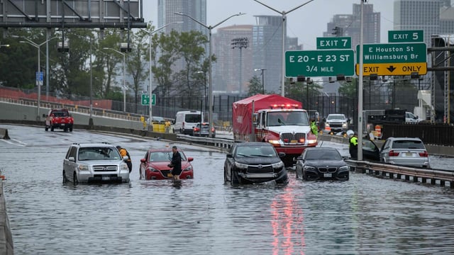 (Representational image) Severe weather caused major disruptions at East Coast airports, with JFK and LaGuardia halting flights. (Photo by Ed JONES / AFP)