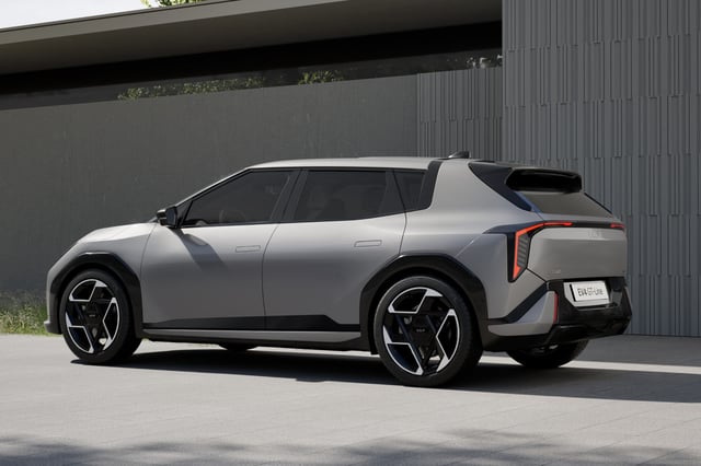 Made in Europe: Kias elektrischer Kompakter EV4 startet bei 37.590 Euro