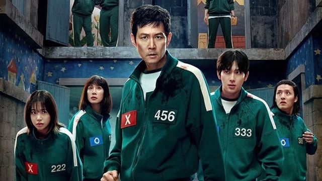 Lee Jung-jae and the cast of Squid Game