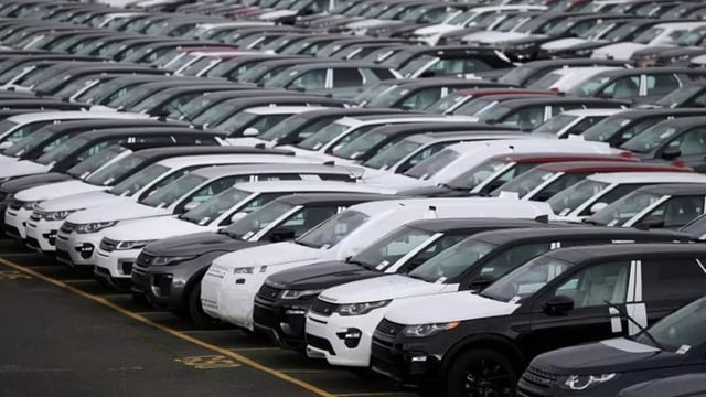 Automobile sales | Image: Reuters