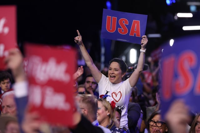 Illinois Comptroller Susana Mendoza cheers former Secretary of State Hillary Clinton, Aug. 19, 2024, during the Democratic National Convention at the United Center. (Brian Cassella/Chicago Tribune)
