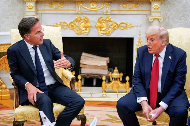 U.S. President Donald Trump meets with NATO Secretary General Mark Rutte, where President Trump announces a deal to send U.S. weapons to Ukraine through NATO, in the Oval Office at the White House in Washington, D.C., U.S., July 14, 2025. REUTERS/Nathan Howard